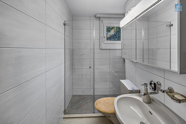 Gepflegte 4.5-Zimmerwohnung mit Cheminée, Balkon und viel Potenzial 13