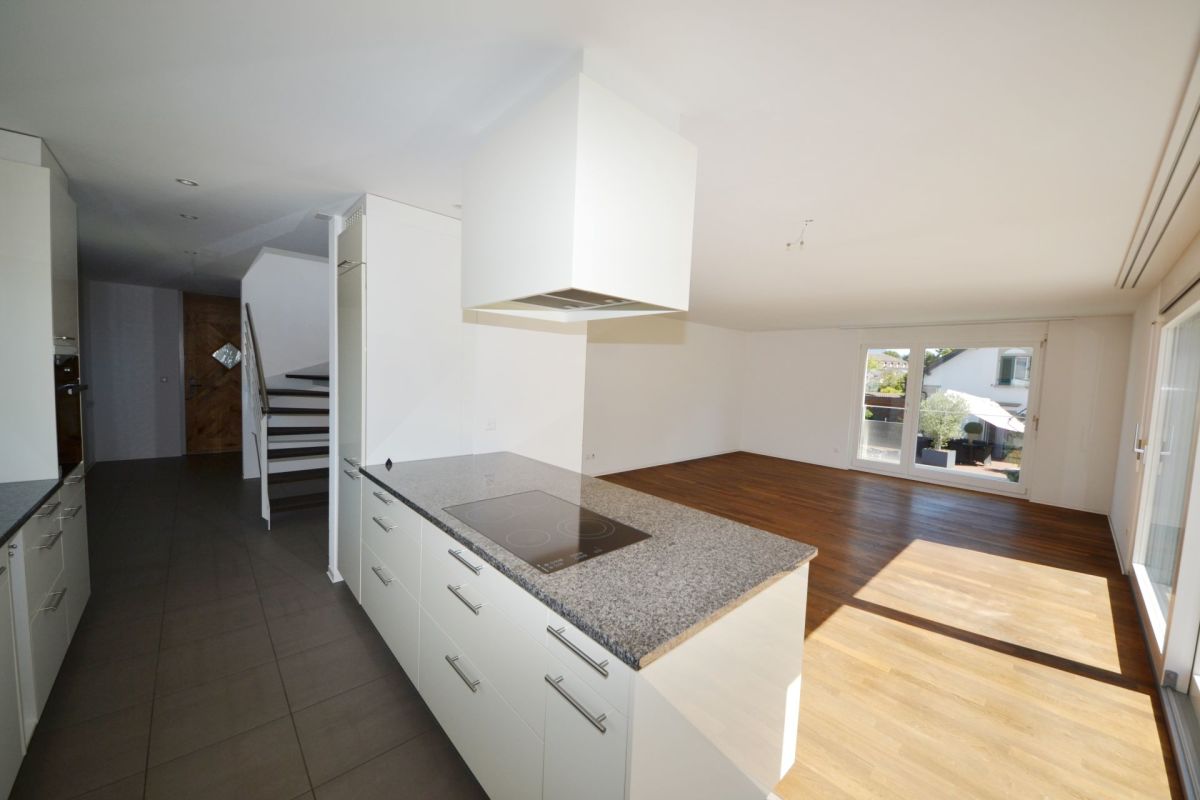 Bild Moderne Maisonette-Wohnung ausgebaut nach Eigentümerstandart in Zweifamilienhaus