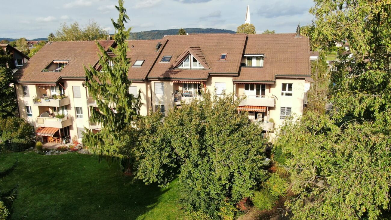 Bild schöne 4.5 Zi.-Dachwohnung im Dorfzentrum