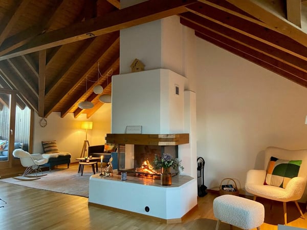 charmante 5.5 Zi.-Dach-Maisonettewohnung am Hofberg 3