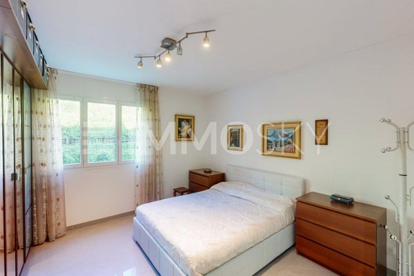 Vivi l'eleganza e il calore di Lugano nella tua nuova dimora 3