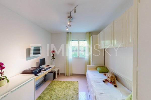 Vivi l'eleganza e il calore di Lugano nella tua nuova dimora 4