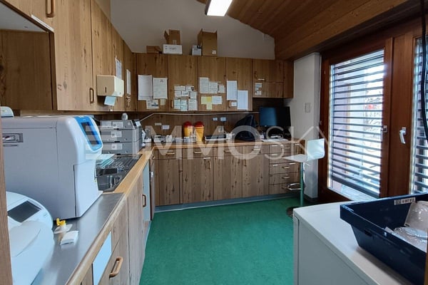 Unglaubliches Potenzial für Praxis, Coiffeur, Kosmetikstudio, Büro 6