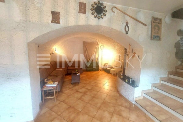 Nuovo Prezzo .. Dove la storia incontra il futuro 4