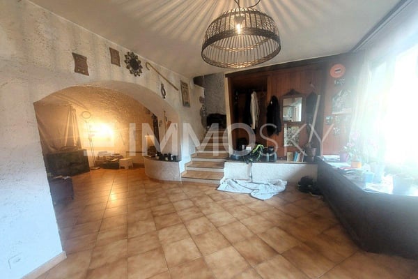 Nuovo Prezzo .. Dove la storia incontra il futuro 2