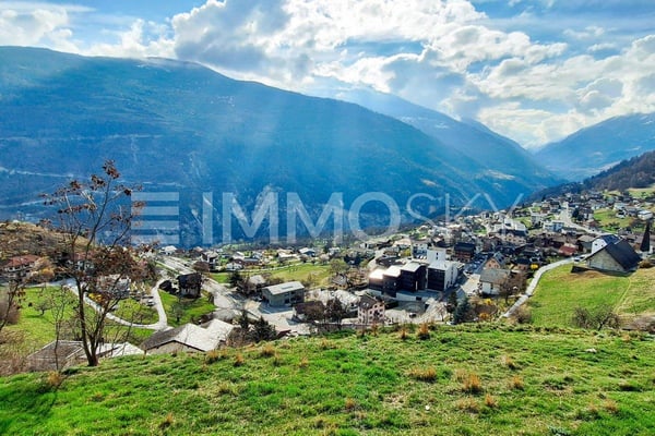 Parcelle constructible avec vue panoramique 1