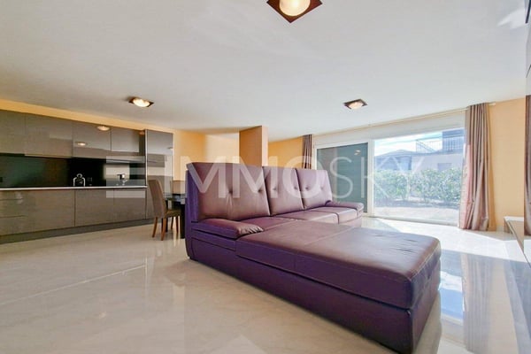 Bureau de 17m² à Perroy 3