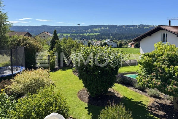 Magnifique maison mitoyenne dans le Jura 9
