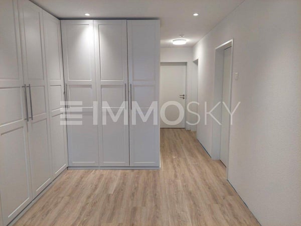 Neuwertiges Effizienzhaus mit See und Bergblick 5