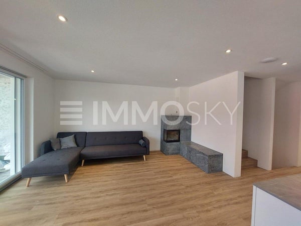 Neuwertiges Effizienzhaus mit See und Bergblick 3