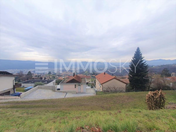 Per costruttori, edifica in zona residenziale con bella vista aperta 1