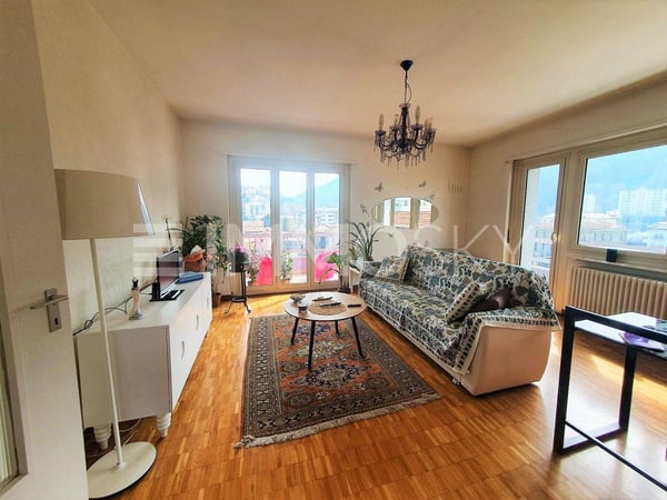 Centralità, servizi e spazi ampi per il tuo attico in città 5