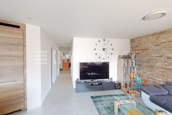 Imperdibile: vicino al centro, nuovo e molto luminoso 6