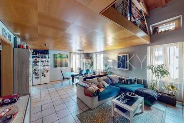 Bifamiliare, appartamento duplex con terrazzo e altro con veranda 2