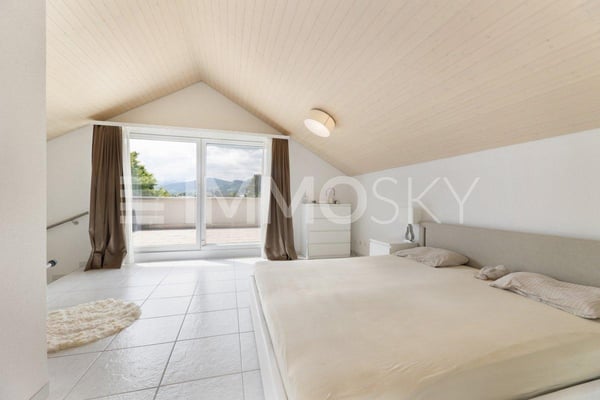 Lichtdurchflutet mit Garten 5