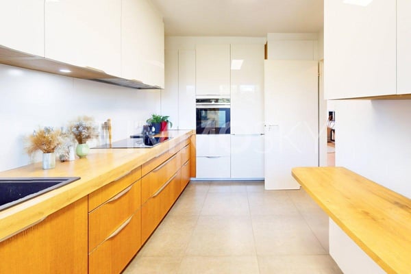 Triplex de 1.5 pièces à Nyon 5