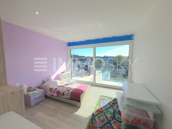 Villa Esclusiva con Piscina e Vista – Nuova Costruzione 2025 4