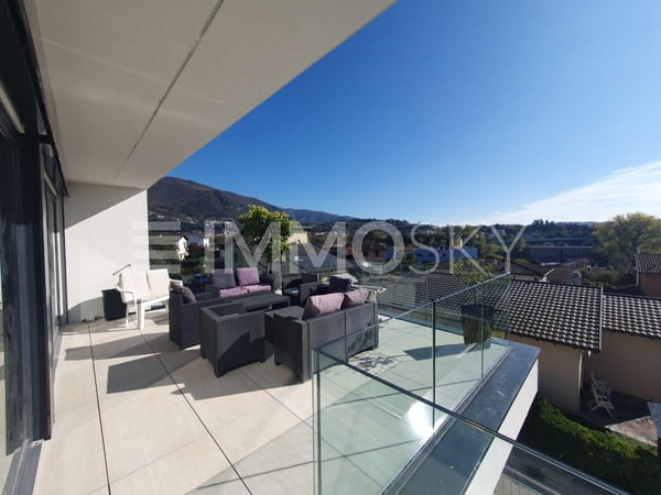 Villa Esclusiva con Piscina e Vista – Nuova Costruzione 2025 5