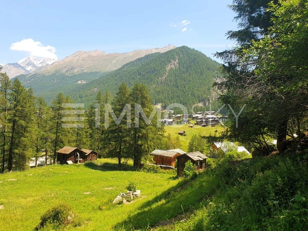 Bauland neben der Skipiste 3
