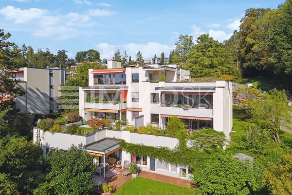 Sonnige Ruheoase im Grünen – perfekt für anspruchsvolles Wohnen 1