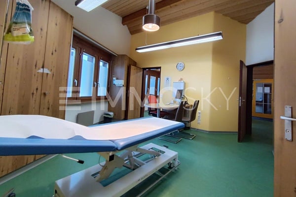 Unglaubliches Potenzial für Praxis, Coiffeur, Kosmetikstudio, Büro 4