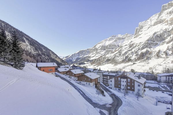 VIRTUAL TOUR Ferienwohnung 2.5zi in Leukerbad 6