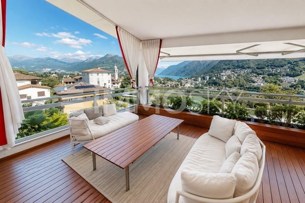 Splendido Appartamento Panoramico di Lusso a Collina d’Oro 7