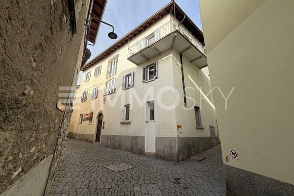 Palazzina unifamiliare storica nel cuore di Besazio 1