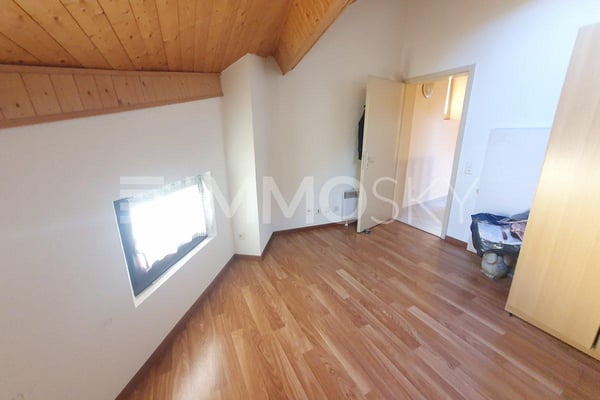 Interessante opportunità immobiliare su più livelli 5