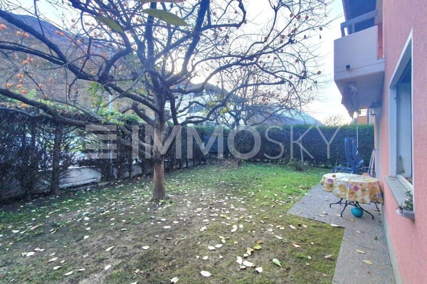 Villetta indipendente con giardino e 2 posti auto a Cadenazzo 6