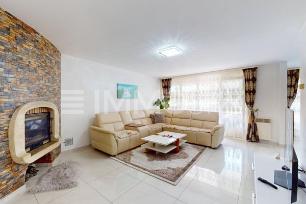 Appartement rénové rare, à l'entrée de Fribourg ! 1