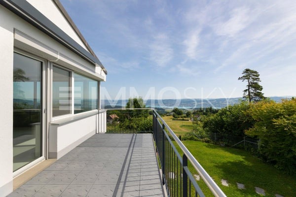 Premium-Lage mit atemberaubendem Seepanorama 2