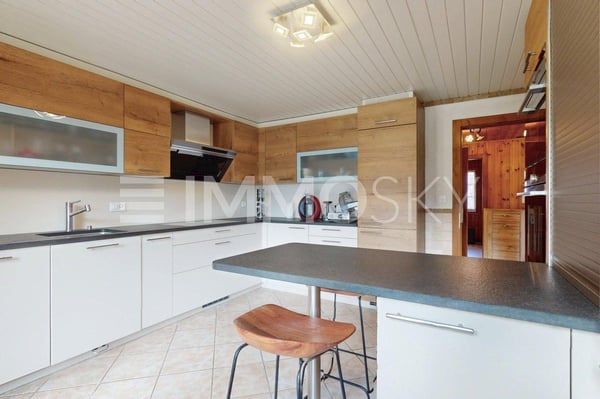 Magnifique chalet de 7 pièces à Troistorrents 3