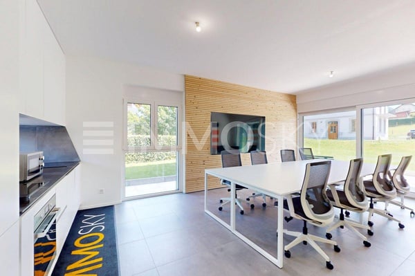 TROP TARD, DEJA SOUS-LOUE... Espace bureau moderne à Belfaux 3