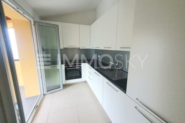 Elegante appartamento con balcone panoramico  Bruzella 4