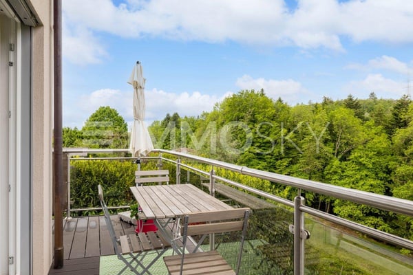 Lausanne : 4.5 pièces avec grand balcon et vue sur la forêt 9
