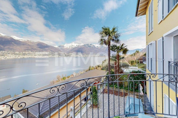 Dominando il Lago Maggiore con il sole tutto l'anno 2