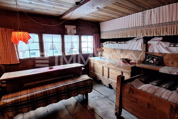 Maison au coeur des Haudères à rénover 4
