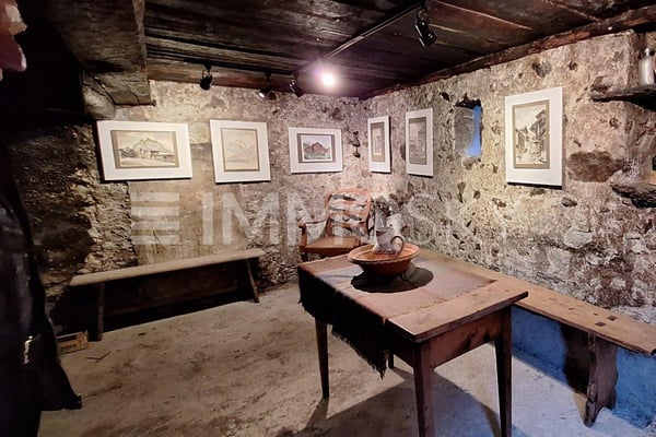 Maison au coeur des Haudères à rénover 5