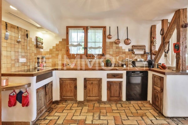 Maison d'exception avec vue et tranquillité au coeur d'Arzier 5