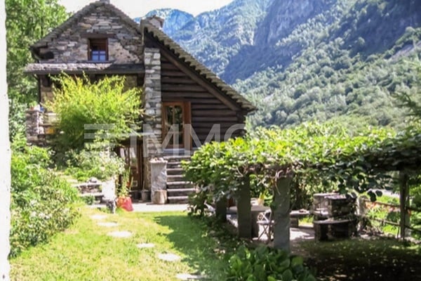 3 bellissimi rustici riattati - reddito garantito 2