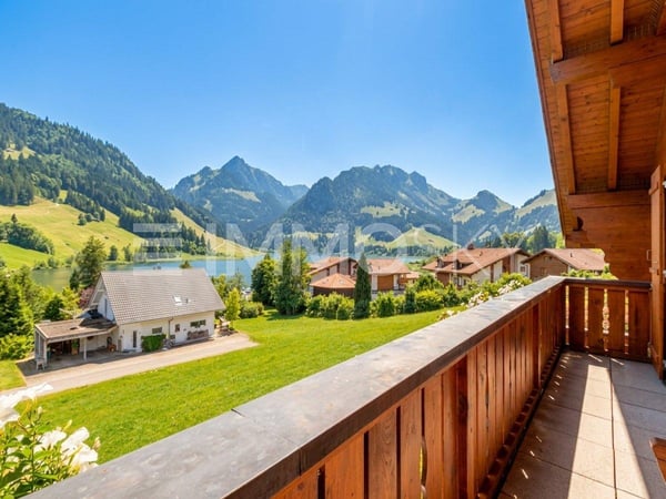 Exklusives Wohnen am See mit Nutzungsspielraum 2