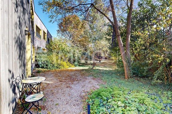 RÉSERVÉE - Villa darchitecte avec appartement indépendant 12