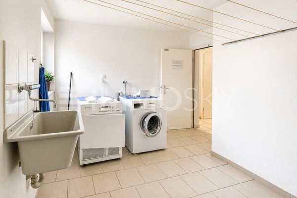 Pour investisseurs : Immeuble à 5 min. de Chavornay (REN. env. 4.37%) 4