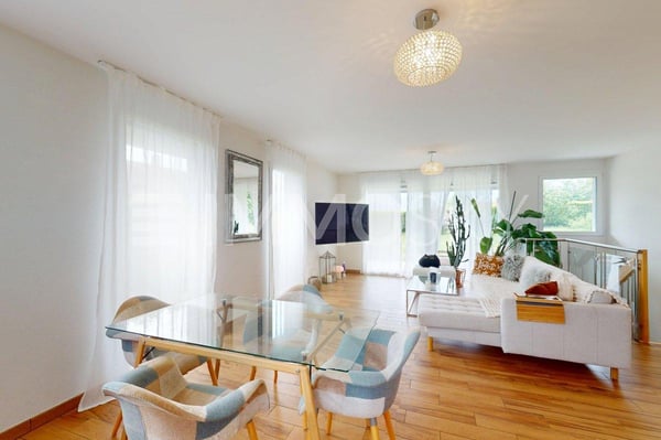 Rez 4.5 pièces avec jardin et sous-sol Esprit villa 4