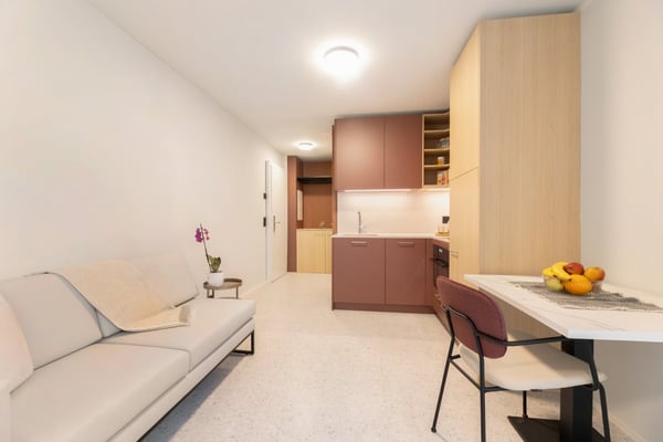 Neu renoviert an bester Lage 4