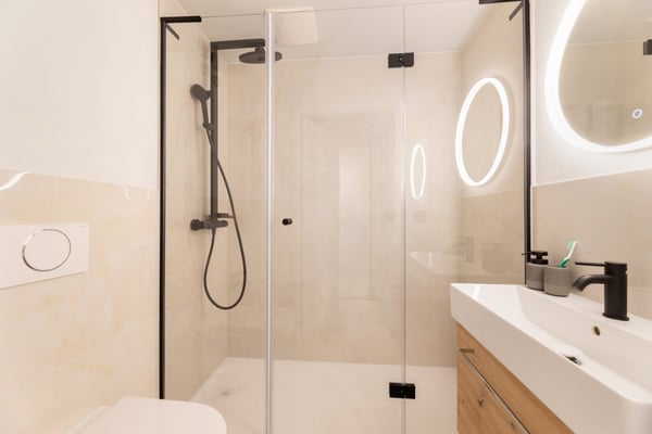 Neu renoviert an bester Lage 2