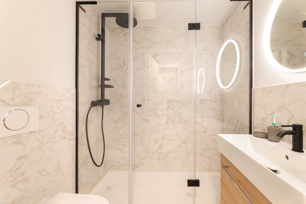 Neu renoviert an bester Lage 2