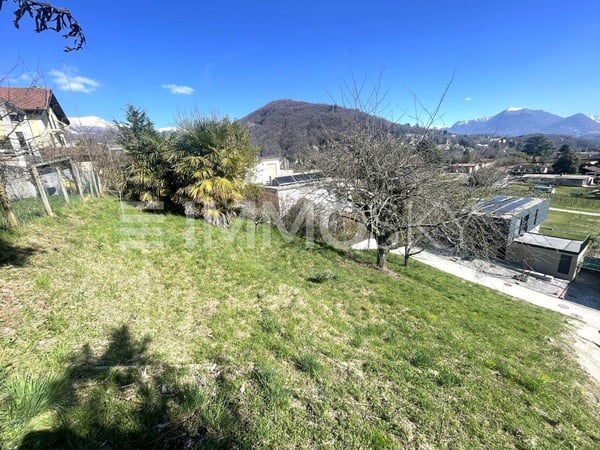 In zona soleggiata e panoramica 6