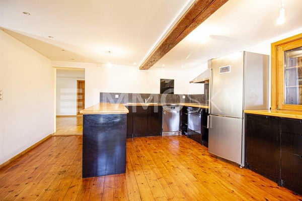VIRTUAL TOUR : 4,5-Zimmer-Wohnung in einem Zweifamilienhaus 3